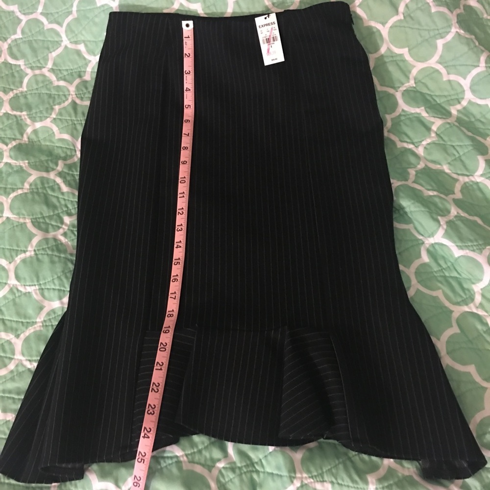 Express scuba pinstriped skirt. Size 10.